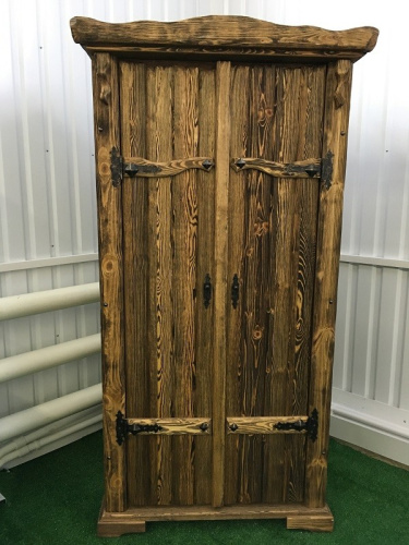 Шкафы деревянные