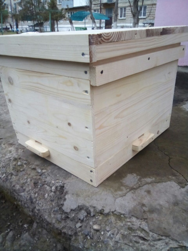 Уловители для пчелиных маток 